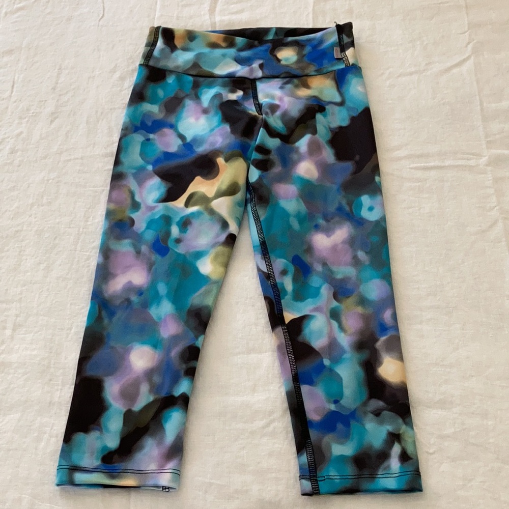 Kos USA yoga athletic pants crop xsmall